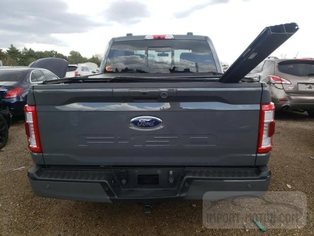 Auction photo 6