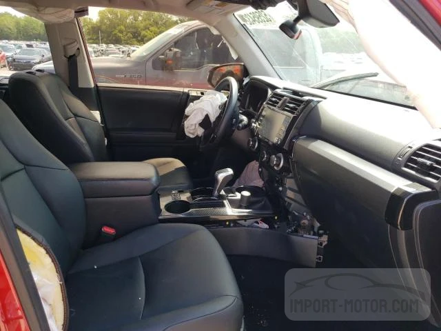 Auction photo 5