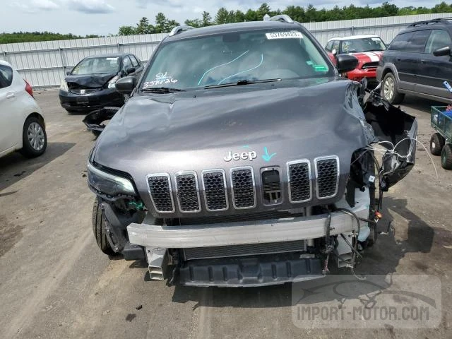 Auction photo 5