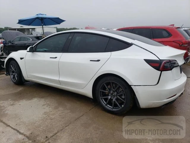 Auction photo 2