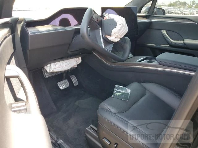Auction photo 8