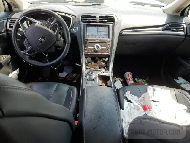 Auction photo 8