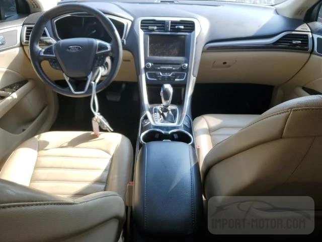 Auction photo 8