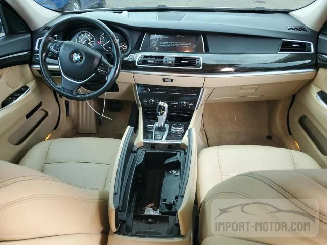 Auction photo 8