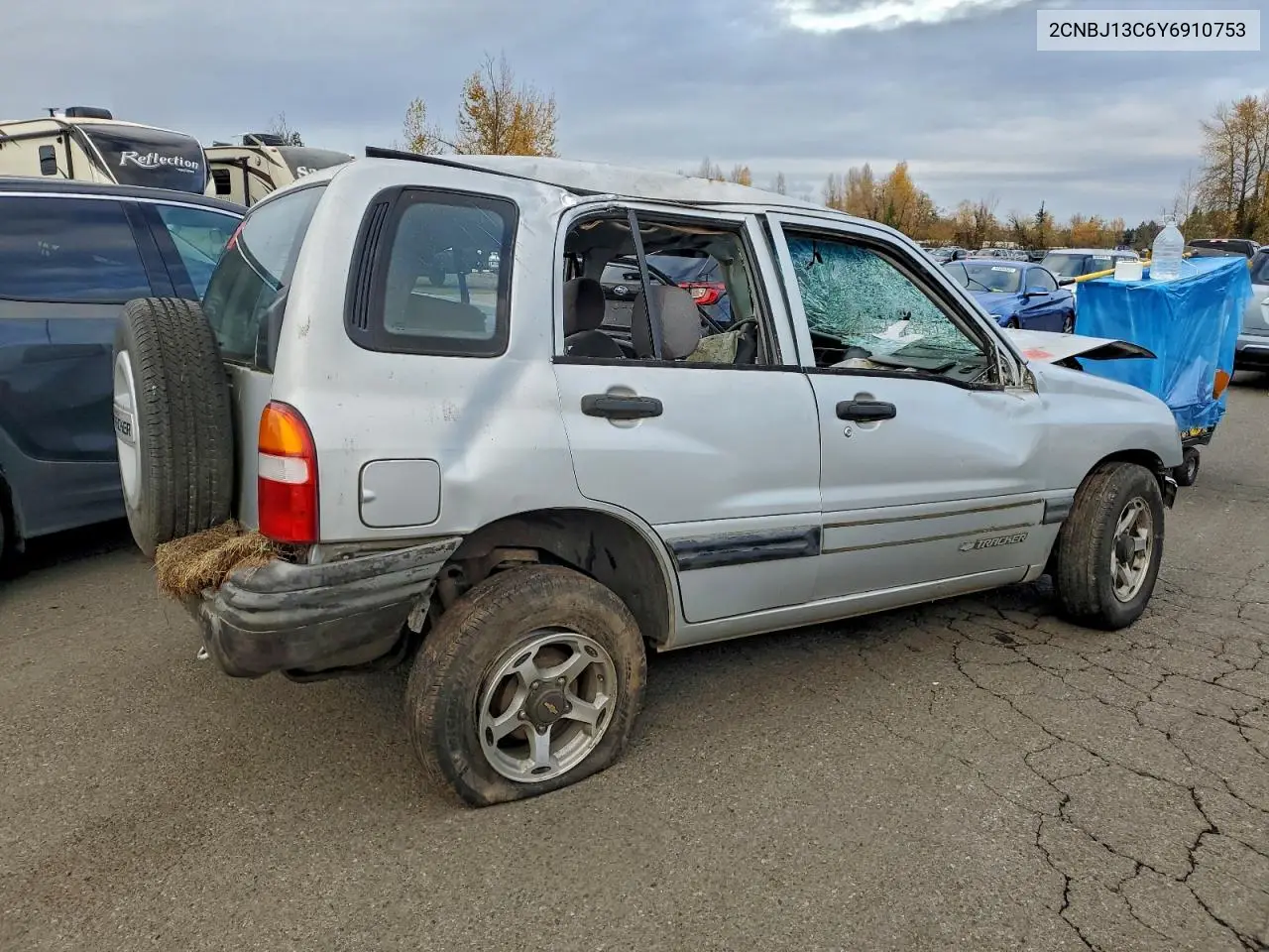 2CNBJ13C6Y6910753 2000 Chev Tracker