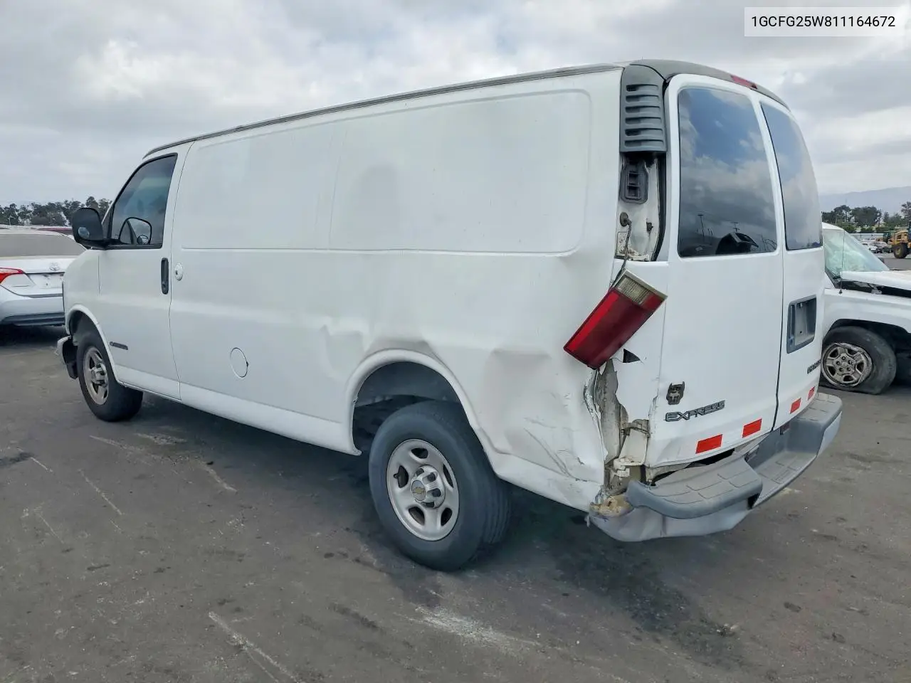 2001 Chevrolet Express Delivery Van VIN: 1GCFG25W811164672 Lot: 85983015