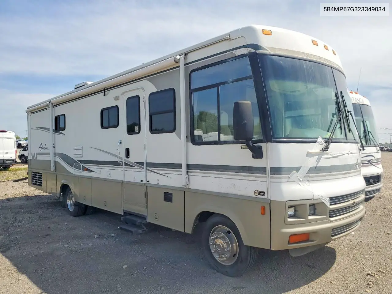 2002 Winnebago Adventurer Rv VIN: 5B4MP67G323349034 Lot: 53759006