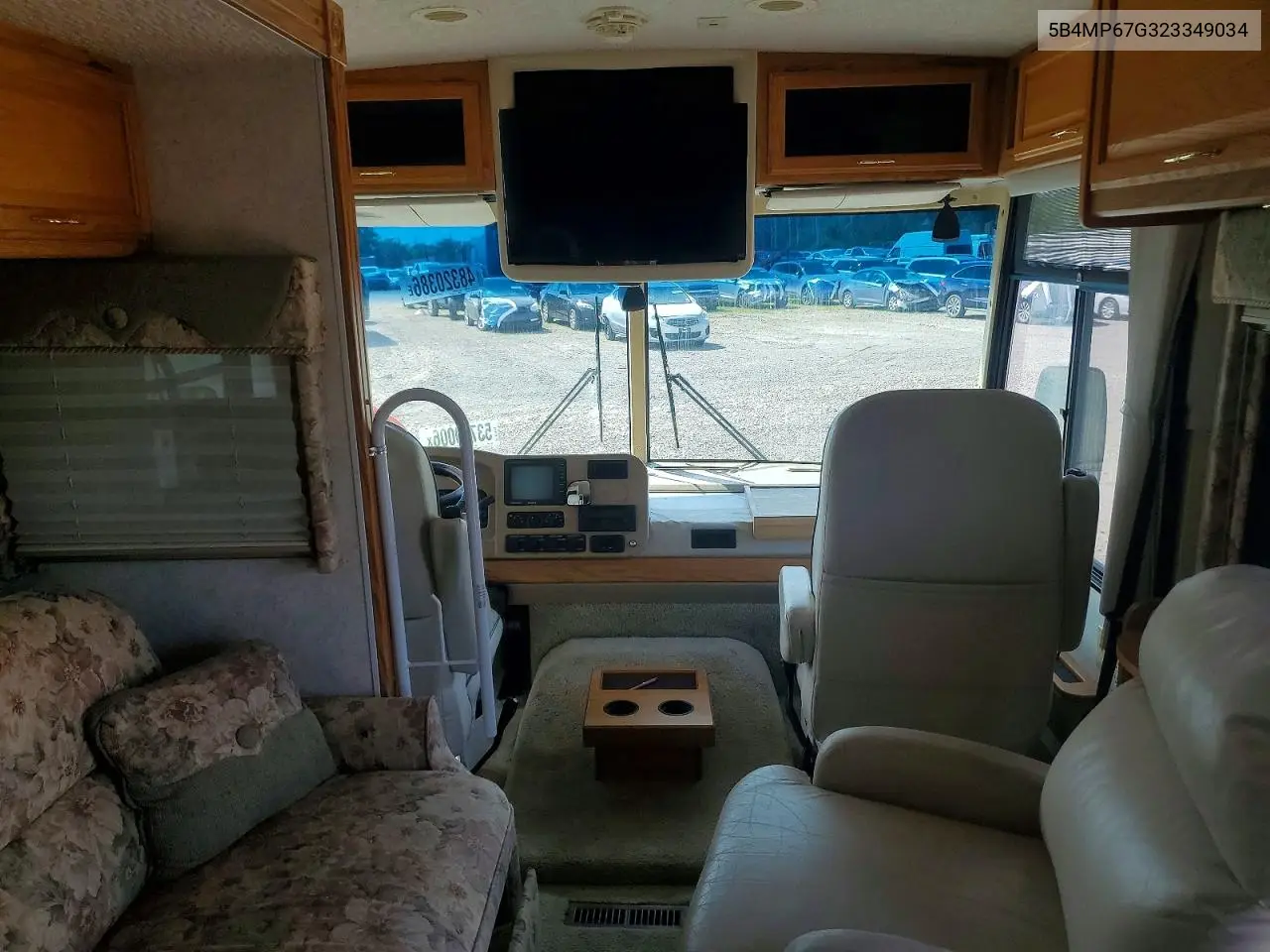 2002 Winnebago Adventurer Rv VIN: 5B4MP67G323349034 Lot: 53759006