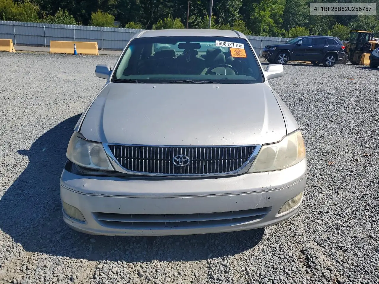2002 Toyt Avalon VIN: 4T1BF28B82U256757 Lot: 60812116
