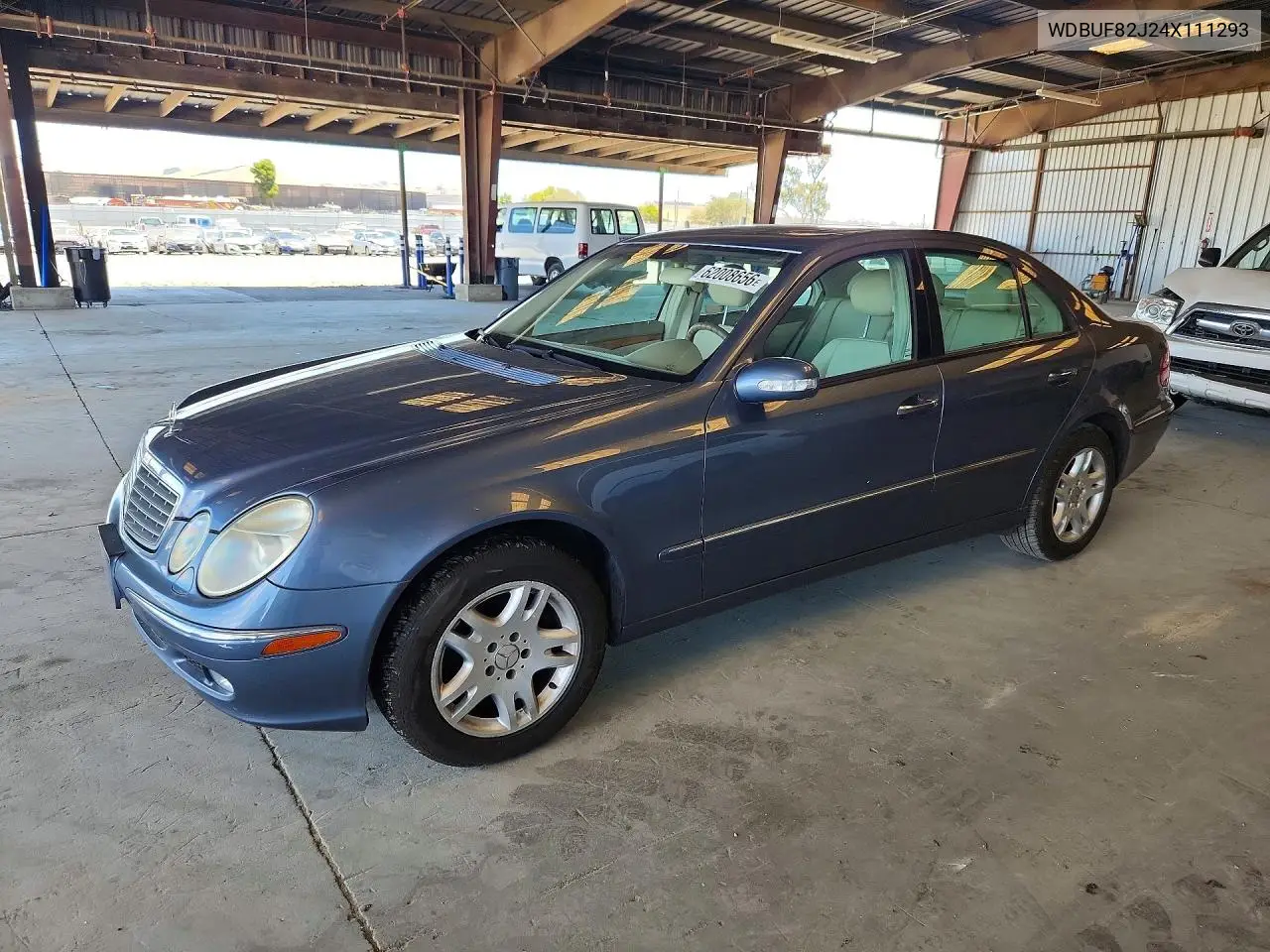 2004 Merz E-Class VIN: WDBUF82J24X111293 Lot: 62008656