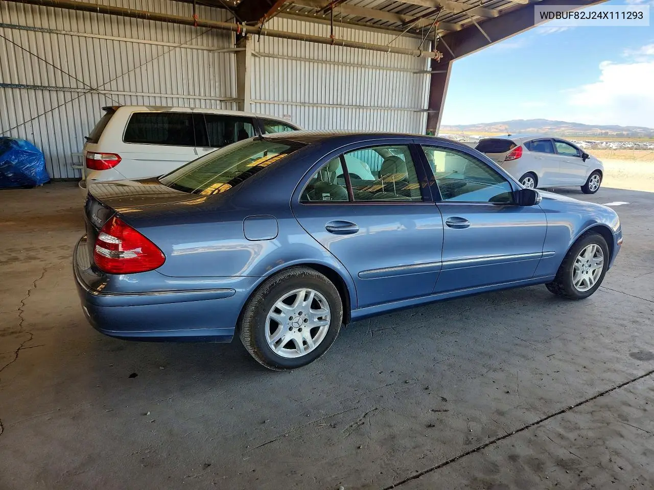 2004 Merz E-Class VIN: WDBUF82J24X111293 Lot: 62008656