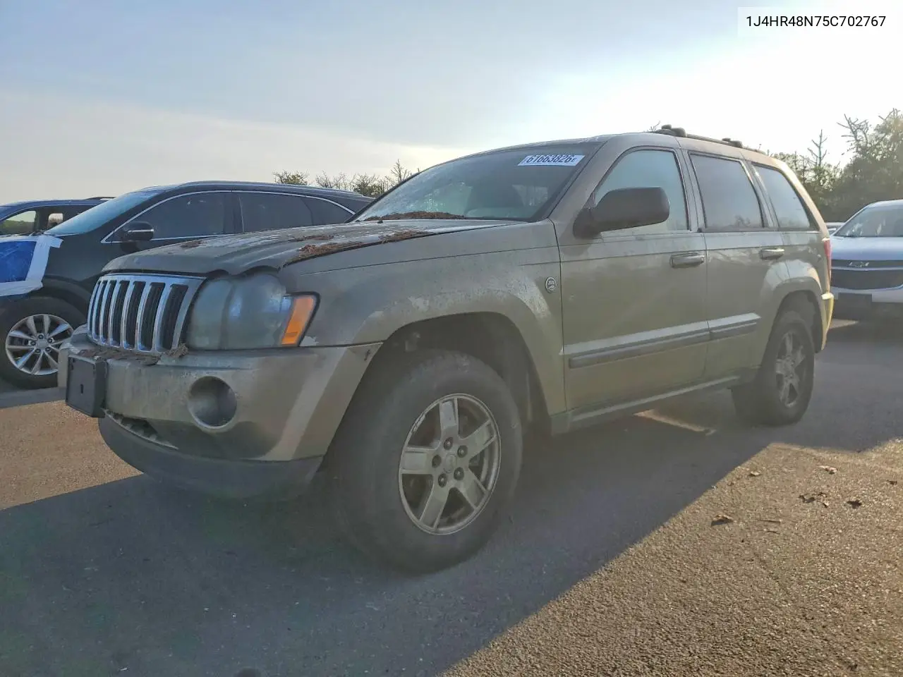 2005 Jeep Grand Cherokee Laredo VIN: 1J4HR48N75C702767 Lot: 61663826
