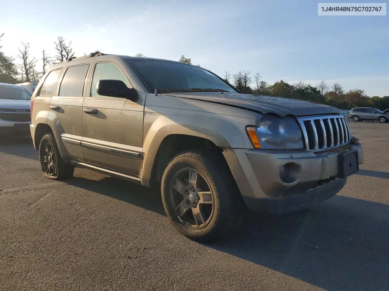 2005 Jeep Grand Cherokee Laredo VIN: 1J4HR48N75C702767 Lot: 61663826