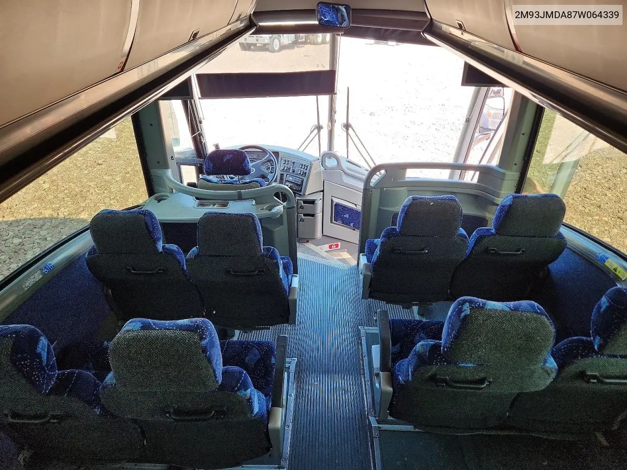 2007 Mci J4500 VIN: 2M93JMDA87W064399 Lot: 57044496