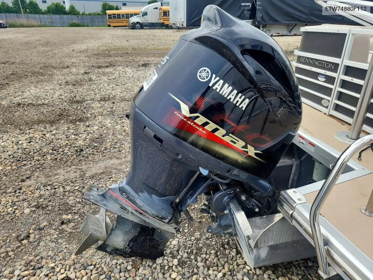 2012 Bennington 2575Rcw Pontoon 26' VIN: ETW74880F112 Lot: 54733876