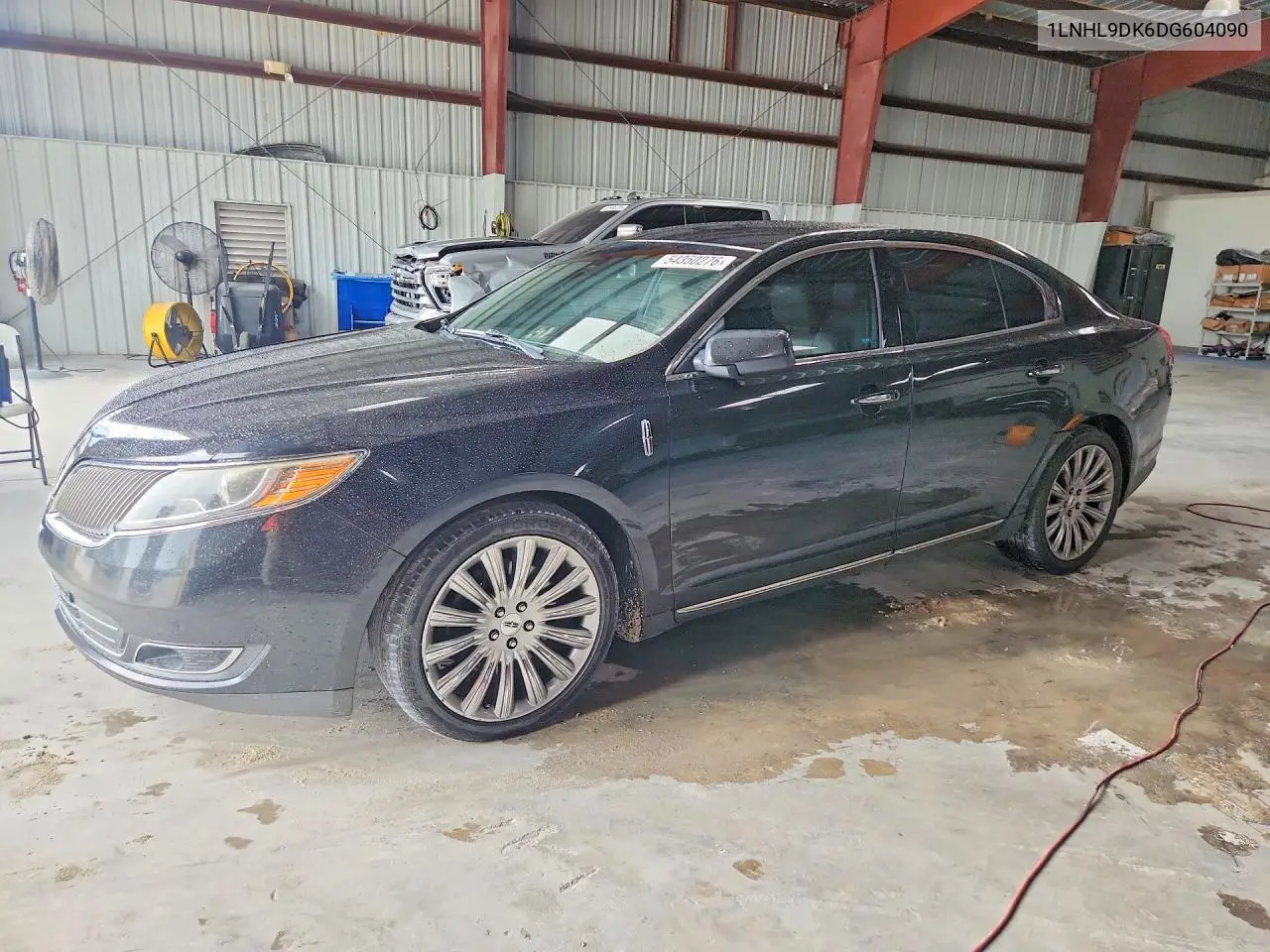 2013 Lincoln Townhouse Mks VIN: 1LNHL9DK6DG604090 Lot: 54350276