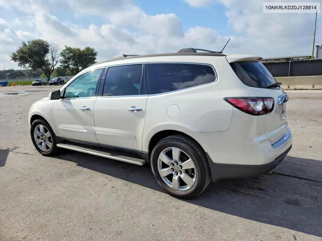 2013 Chev Traverse VIN: 1GNKRLKD2DJ128814 Lot: 61249066