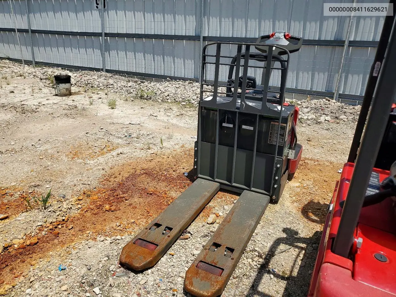 2016 Raymond 8410 Pallet Jack VIN: 00000008411629621 Lot: 61965466