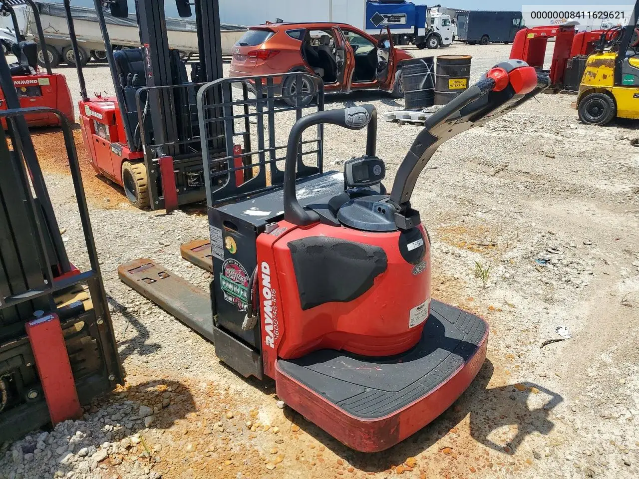 2016 Raymond 8410 Pallet Jack VIN: 00000008411629621 Lot: 61965466