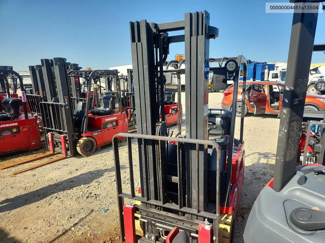 2016 Raymond Forklift VIN: 00000004451613504 Lot: 61966396