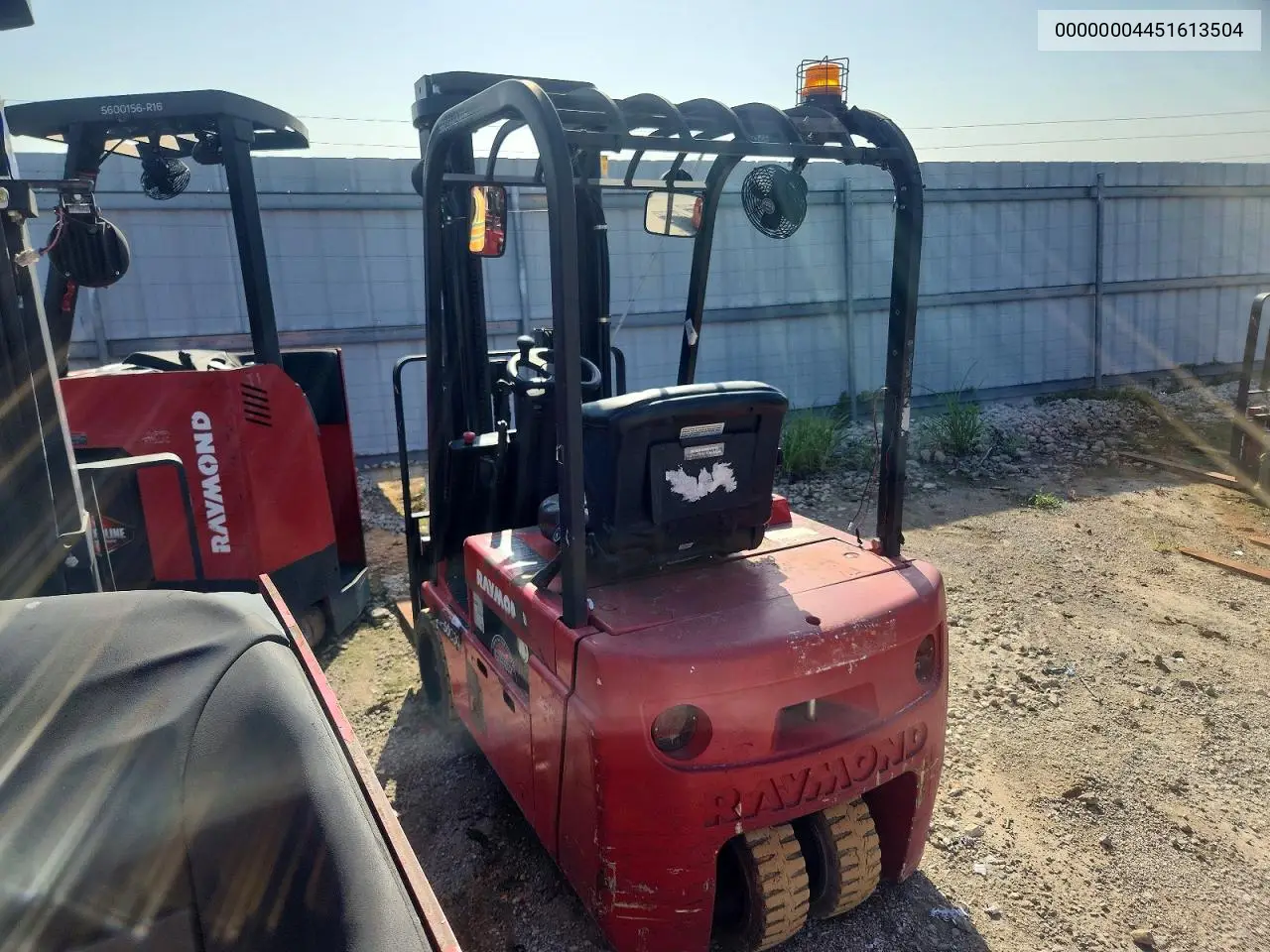 2016 Raymond Forklift VIN: 00000004451613504 Lot: 61966396