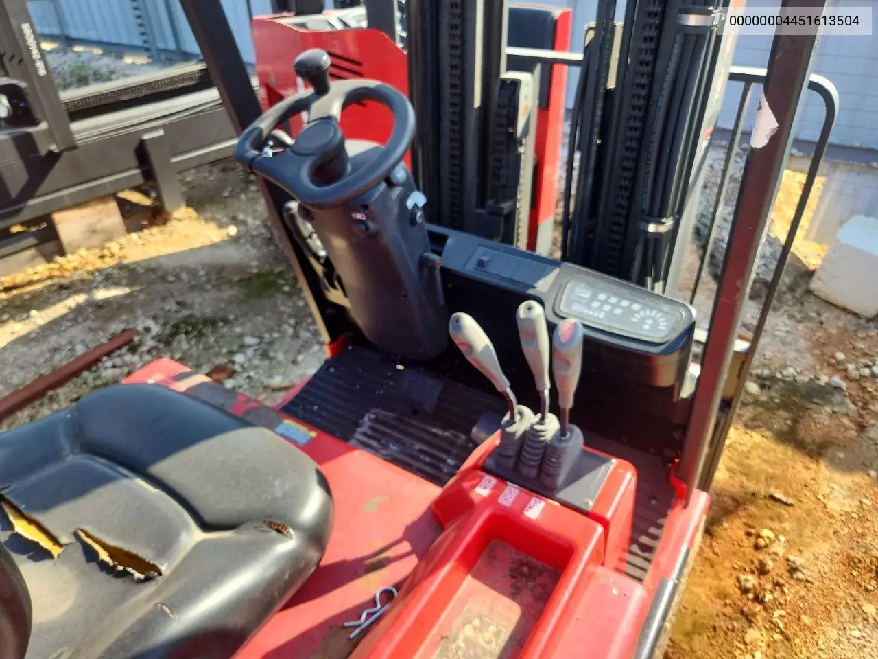 2016 Raymond Forklift VIN: 00000004451613504 Lot: 61966396