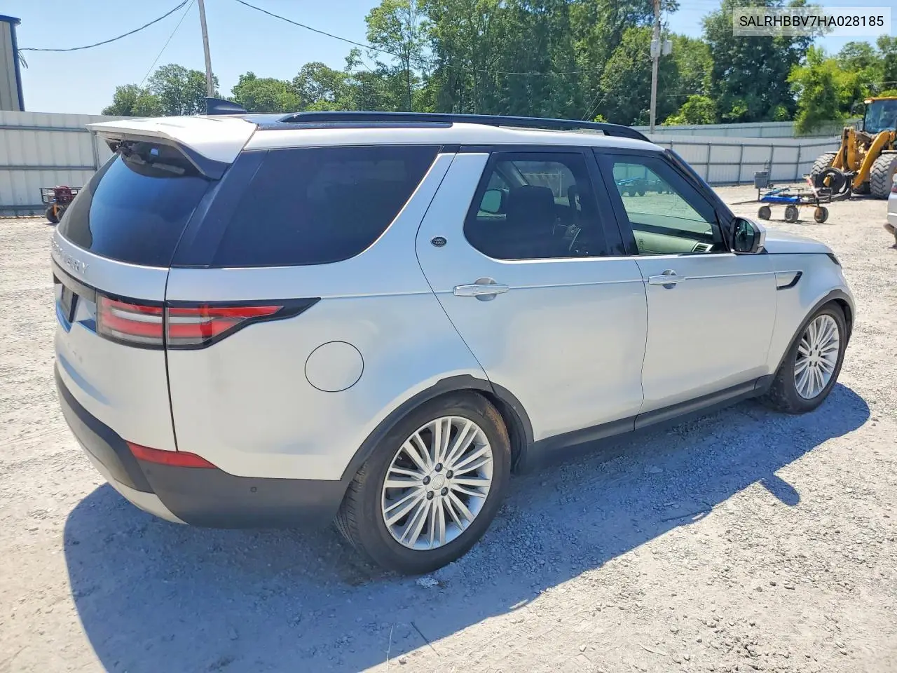 2017 Land Discovery VIN: SALRHBBV7HA028185 Lot: 55992856