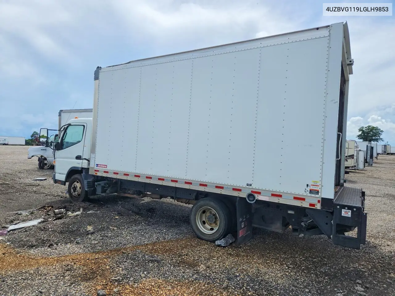 2020 Mitsubishi Fuso Box Truck ** Cln Title * Pri Fleet ** VIN: 4UZBVG119LGLH9853 Lot: 59529616