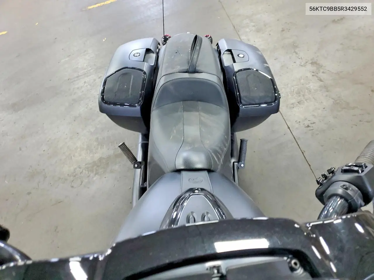 2024 Indian Chieftain Darkhorse W VIN: 56KTC9BB5R3429552 Lot: 53304046