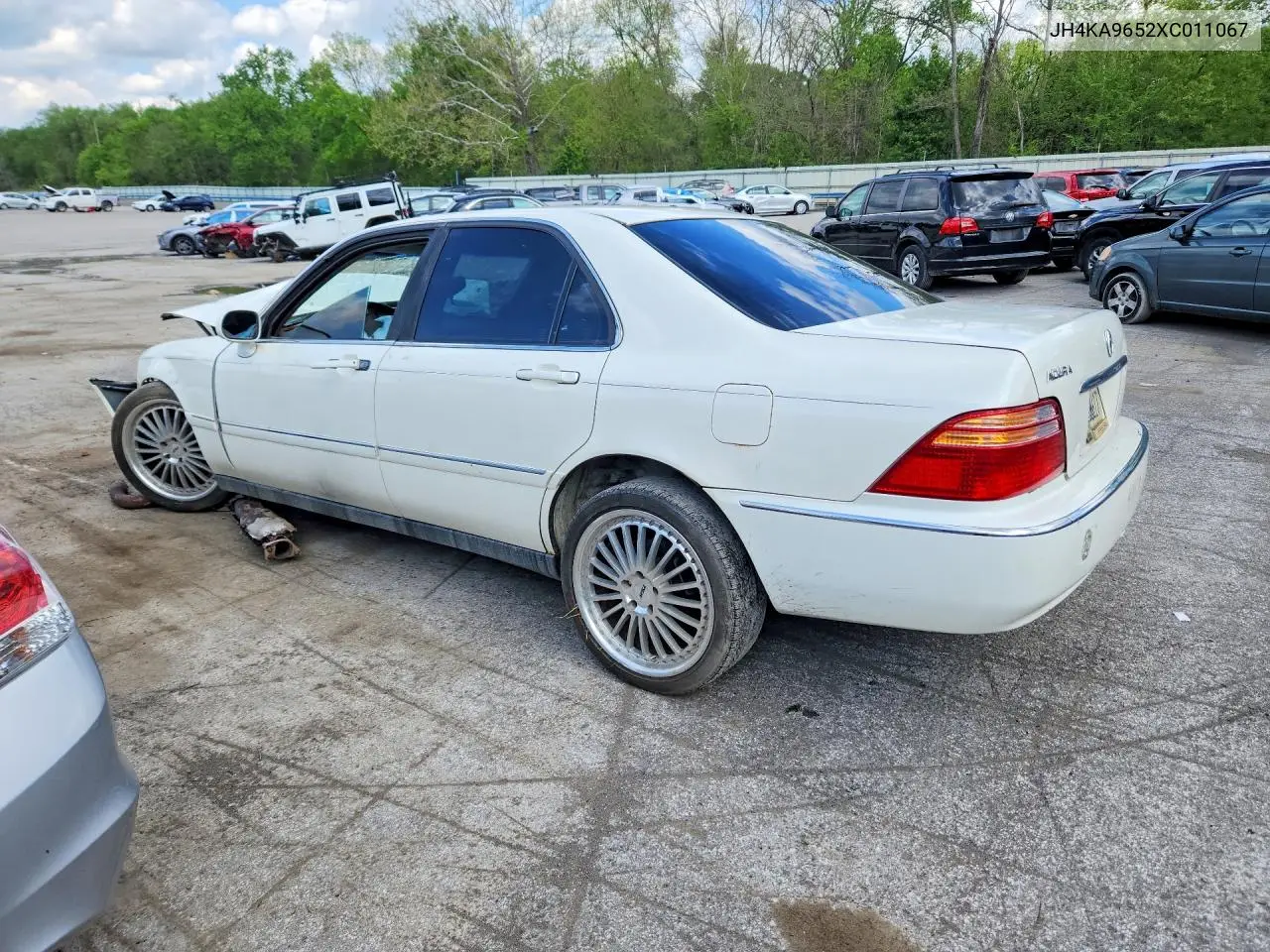 1999 Acura 3.5Rl VIN: JH4KA9652XC011067 Lot: 52694146
