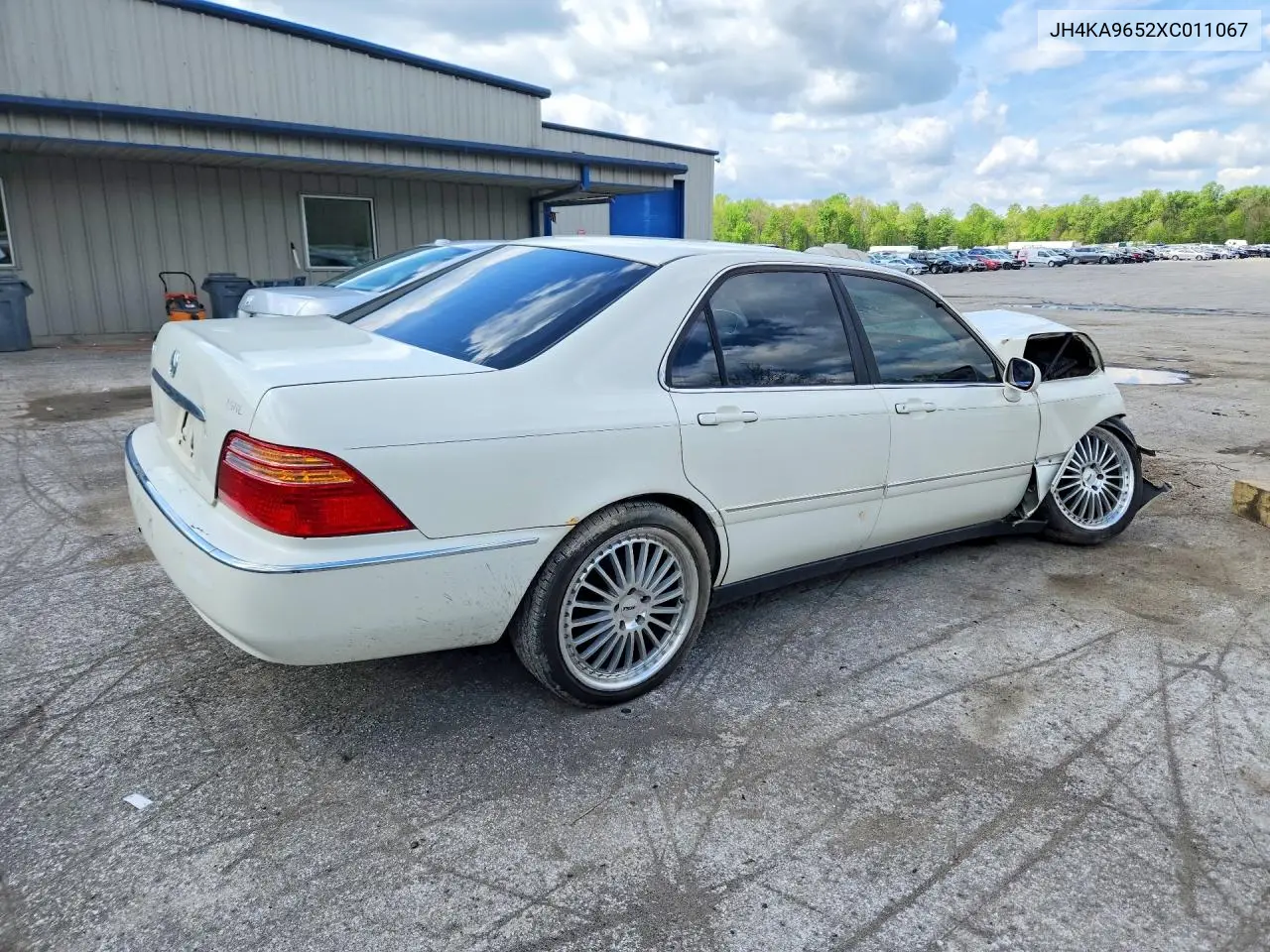 1999 Acura 3.5Rl VIN: JH4KA9652XC011067 Lot: 52694146