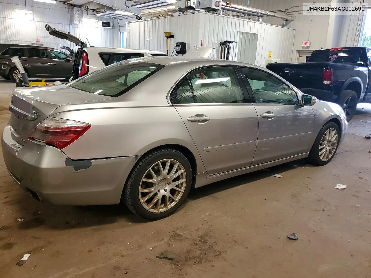 2010 Acura Rl VIN: JH4KB2F63AC002690 Lot: 55915656