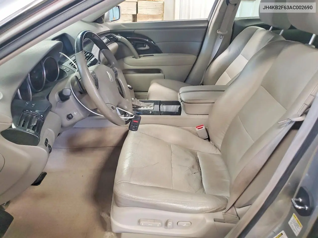 2010 Acura Rl VIN: JH4KB2F63AC002690 Lot: 55915656