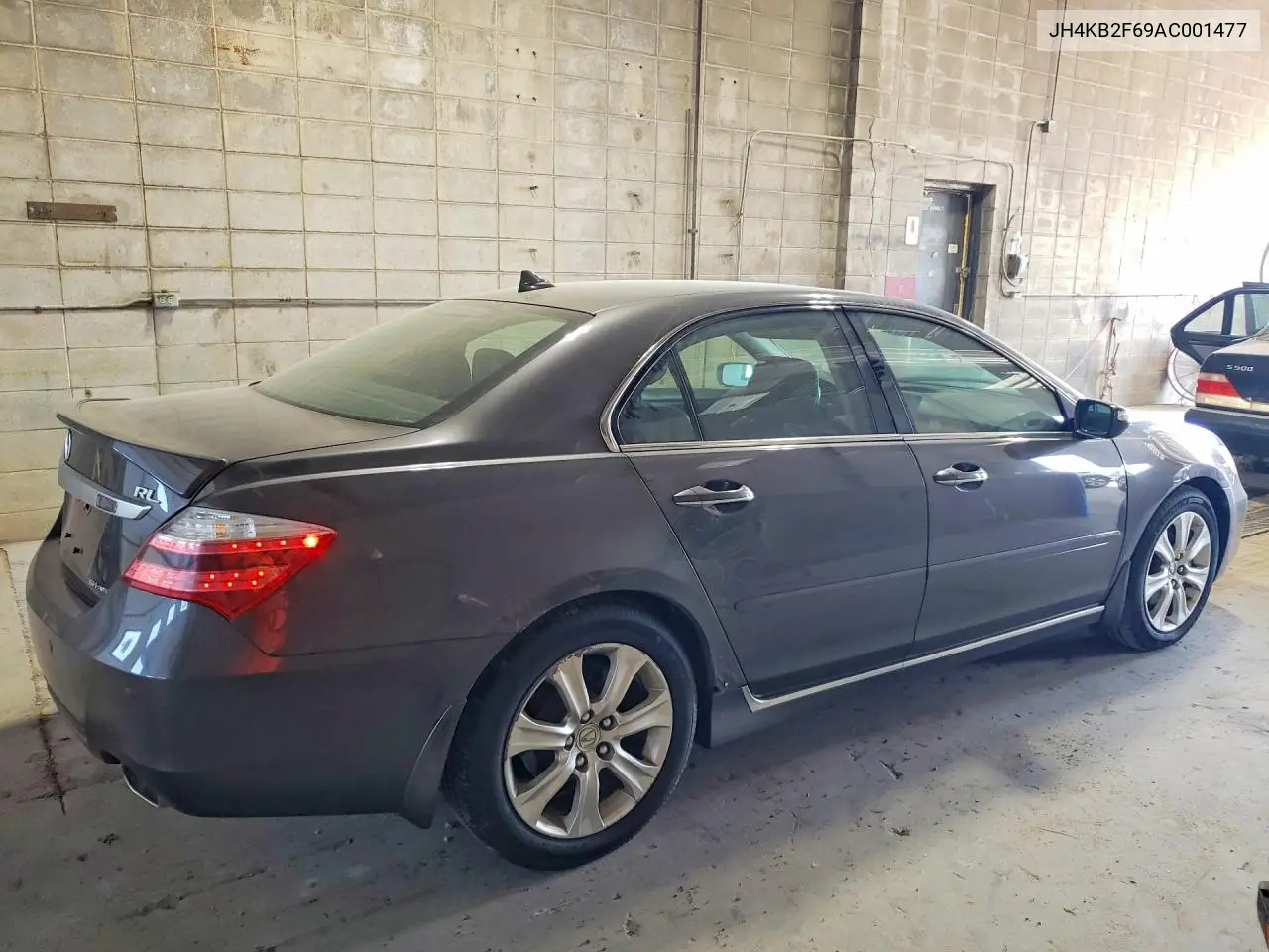 2010 Acura Rl VIN: JH4KB2F69AC001477 Lot: 60452036