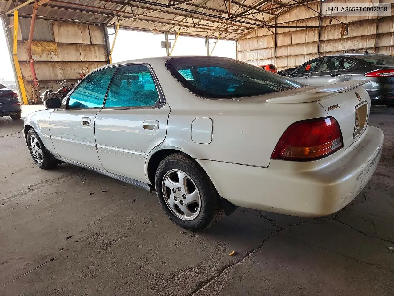 1996 Acura 3.2Tl VIN: JH4UA3658TC002258 Lot: 60400696