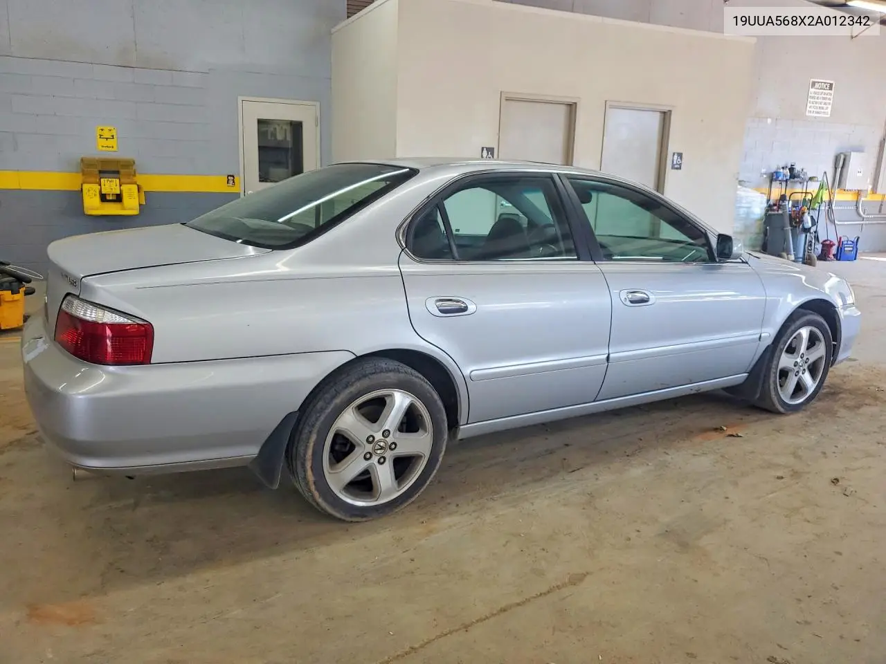 2002 Acura 3.2Tl Type-S VIN: 19UUA568X2A012342 Lot: 59647786