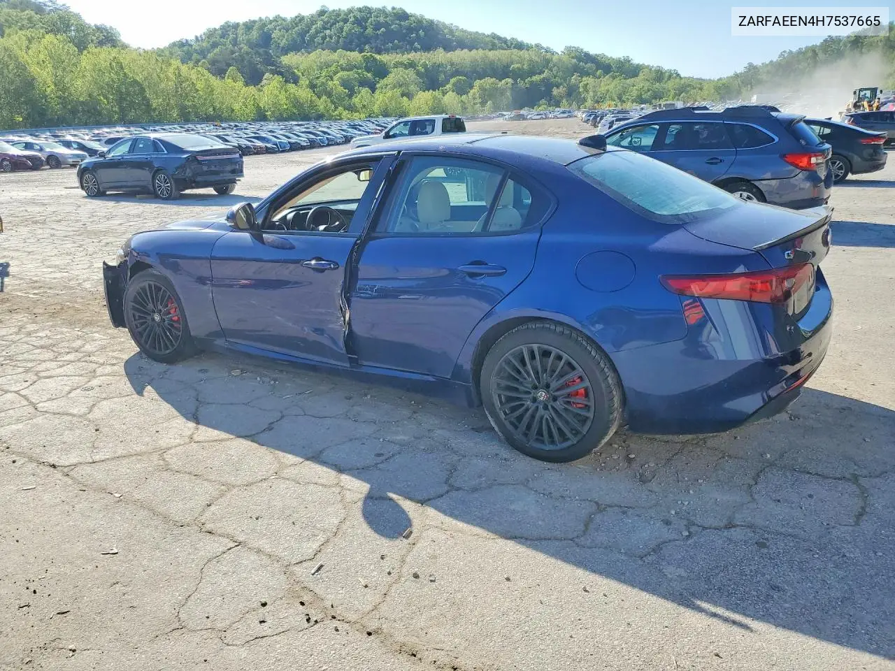 2017 Alfa Romeo Giulia Ti Q4 VIN: ZARFAEEN4H7537665 Lot: 53199596