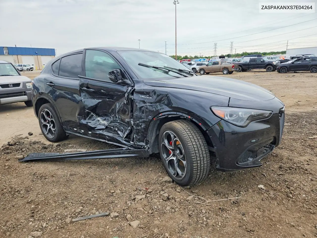 2025 Alfa Romeo Stelvio Base VIN: ZASPAKANXS7E04264 Lot: 57401536