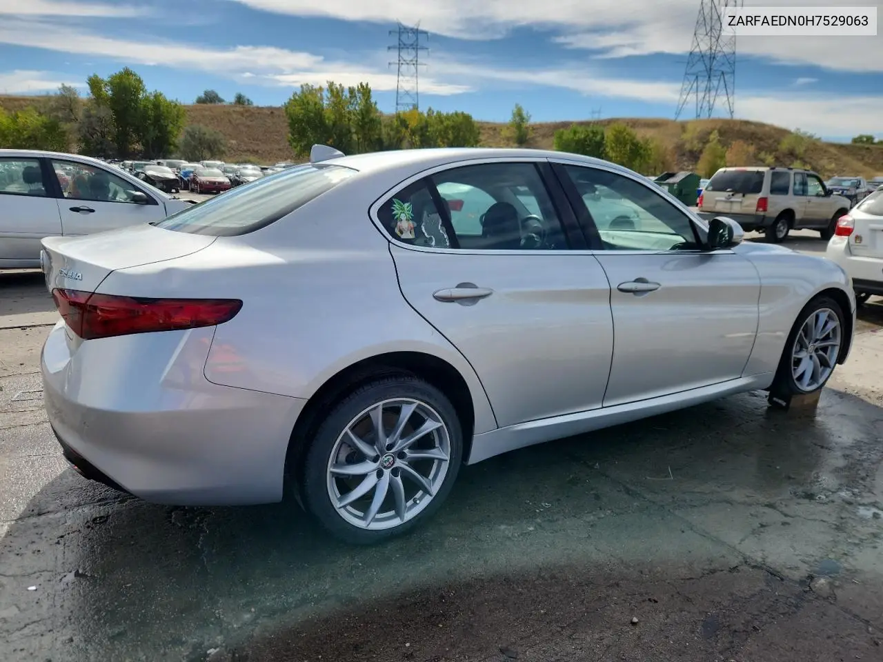 ZARFAEDN0H7529063 2017 Alfa Romeo Giulia Q4