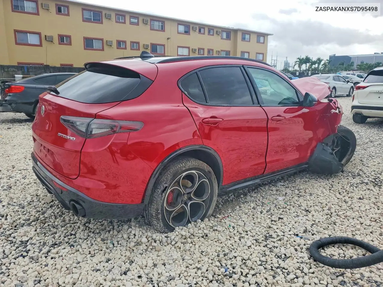 2025 Alfa Romeo Stelvio Base/Sprint/Intensa VIN: ZASPAKANXS7D95498 Lot: 55137476