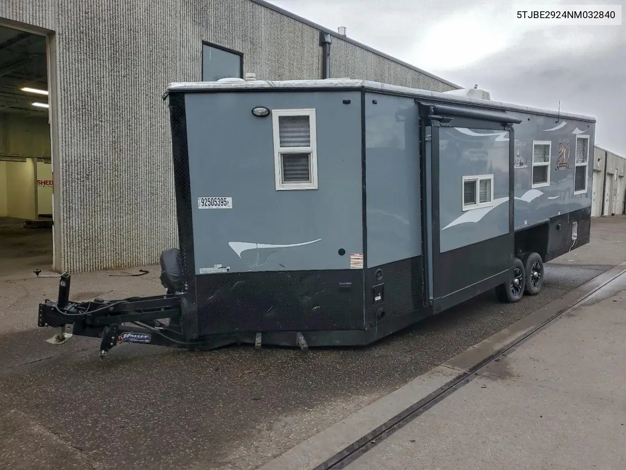 2022 American Surplus Ice Castle Camper VIN: 5TJBE2924NM032840 Lot: 92505395
