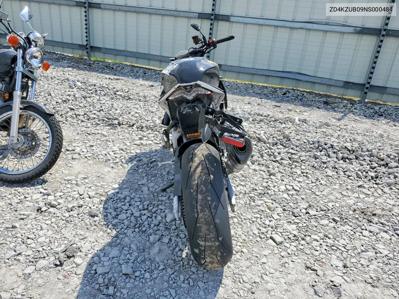2022 Aprilia Tuono V4 1100 Factory VIN: ZD4KZUB09NS000484 Lot: 55508716
