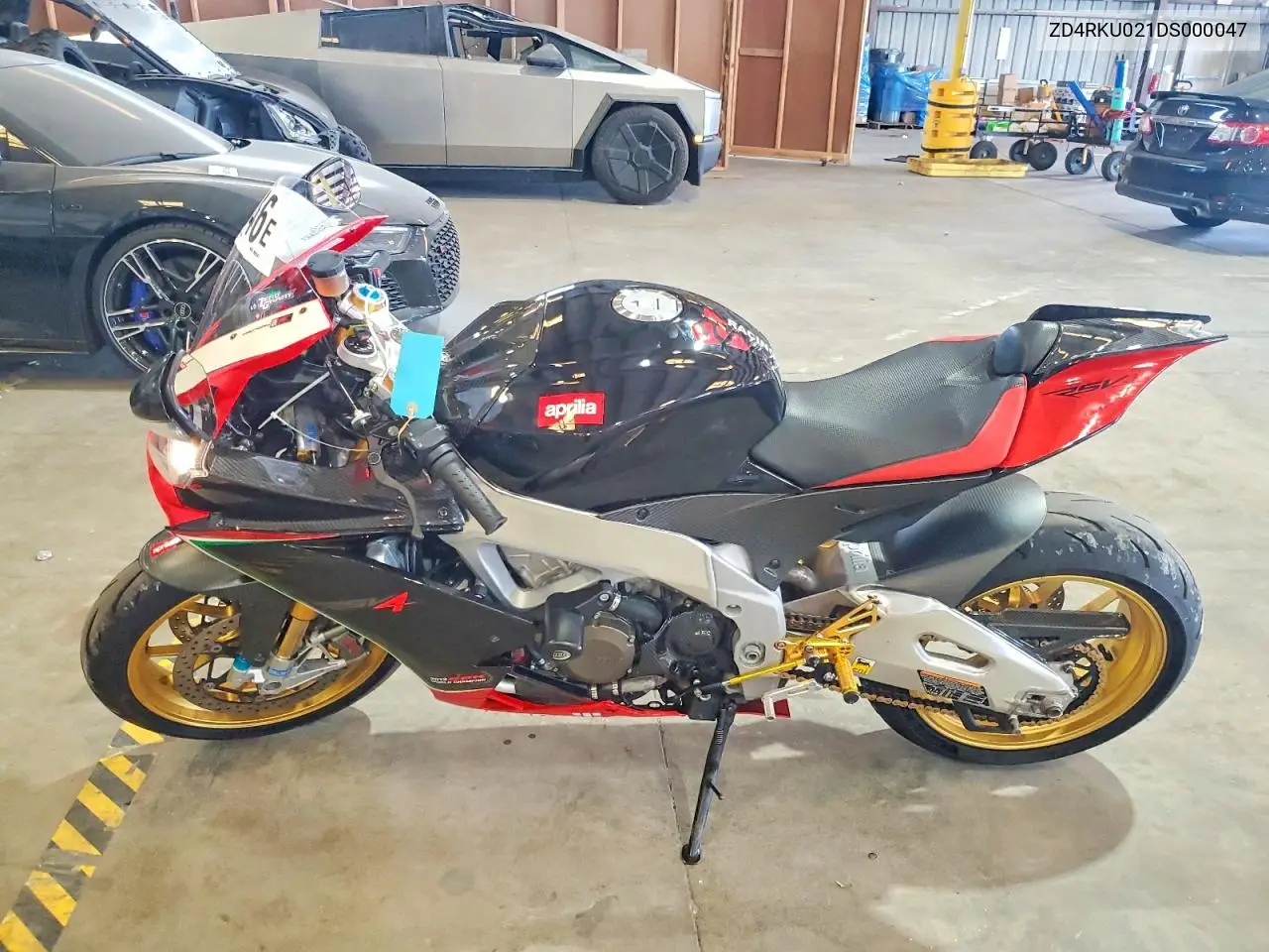 2013 Aprilia Rsv4 R-Factory VIN: ZD4RKU021DS000047 Lot: 50996846