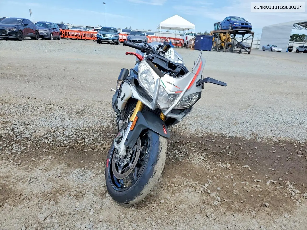 2016 Aprilia Rsv4 Rr VIN: ZD4RKUB01GS000324 Lot: 61318016