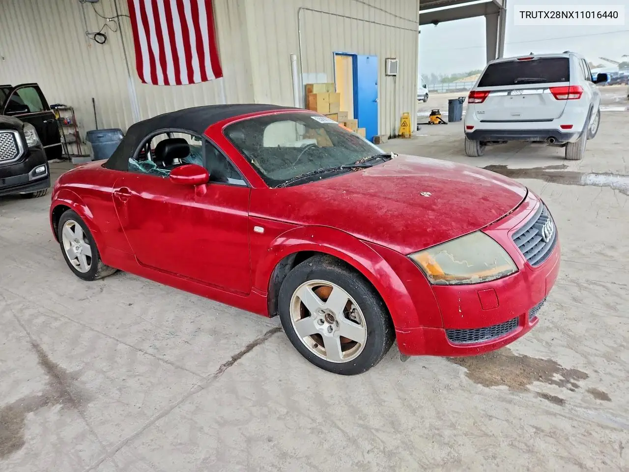 2001 Audi Tt VIN: TRUTX28NX11016440 Lot: 55892756