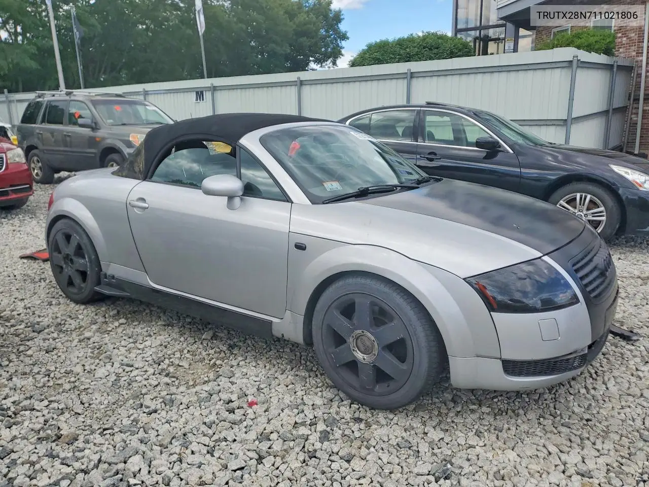 2001 Audi Tt VIN: TRUTX28N711021806 Lot: 57273406
