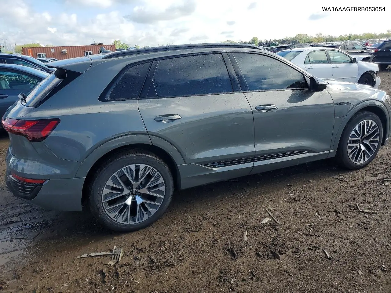 2024 Audi Q8 E-Tron Prestige VIN: WA16AAGE8RB053054 Lot: 51891826