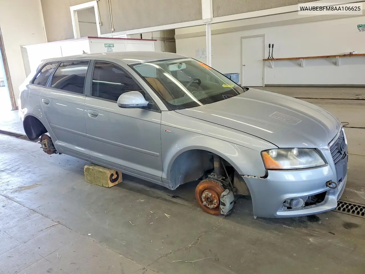 2010 Audi A3 Premium VIN: WAUBEBFM8AA106625 Lot: 58289636