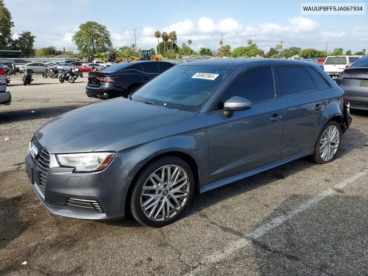 2018 Audi A3 E-Tron Premium VIN: WAUUPBFF5JA067934 Lot: 85982365