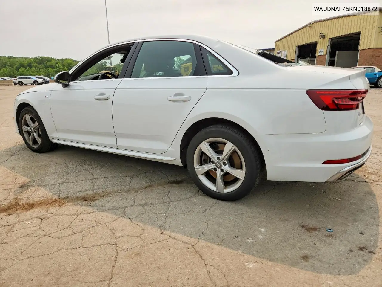 2019 Audi A4 Premium VIN: WAUDNAF45KN018872 Lot: 61043486